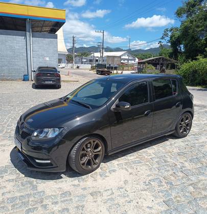 RENAULT SANDERO 2.0 16V HI-FLEX RS MANUAL RENAULT SANDERO 2.0 16V HI-FLEX RS MANUAL
